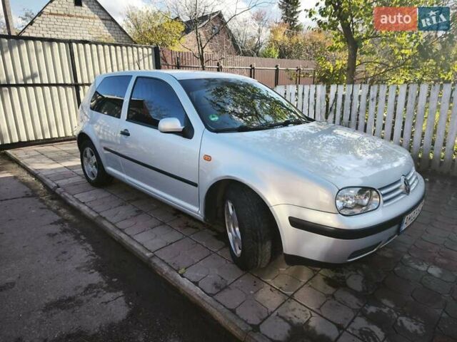 Сірий Фольксваген Гольф, об'ємом двигуна 1.6 л та пробігом 317 тис. км за 3333 $, фото 8 на Automoto.ua