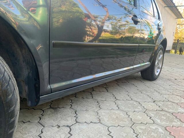 Серый Фольксваген Гольф, объемом двигателя 1.4 л и пробегом 250 тыс. км за 3300 $, фото 4 на Automoto.ua