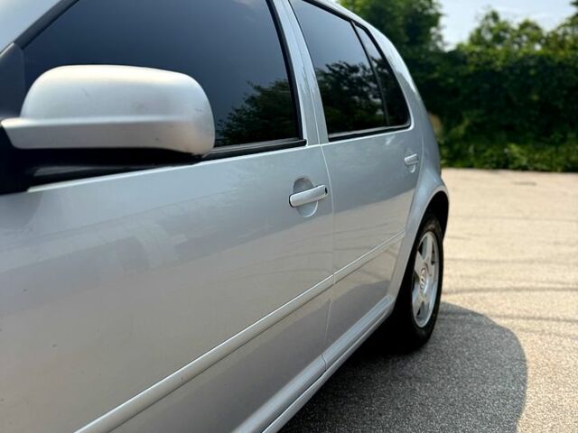 Сірий Фольксваген Гольф, об'ємом двигуна 1.6 л та пробігом 180 тис. км за 4380 $, фото 3 на Automoto.ua