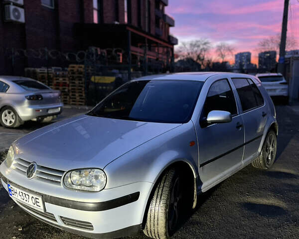 Сірий Фольксваген Гольф, об'ємом двигуна 1.4 л та пробігом 280 тис. км за 3350 $, фото 1 на Automoto.ua