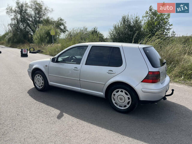 Серый Фольксваген Гольф, объемом двигателя 1.6 л и пробегом 294 тыс. км за 3170 $, фото 3 на Automoto.ua