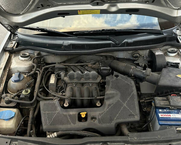 Сірий Фольксваген Гольф, об'ємом двигуна 1.6 л та пробігом 280 тис. км за 4000 $, фото 16 на Automoto.ua