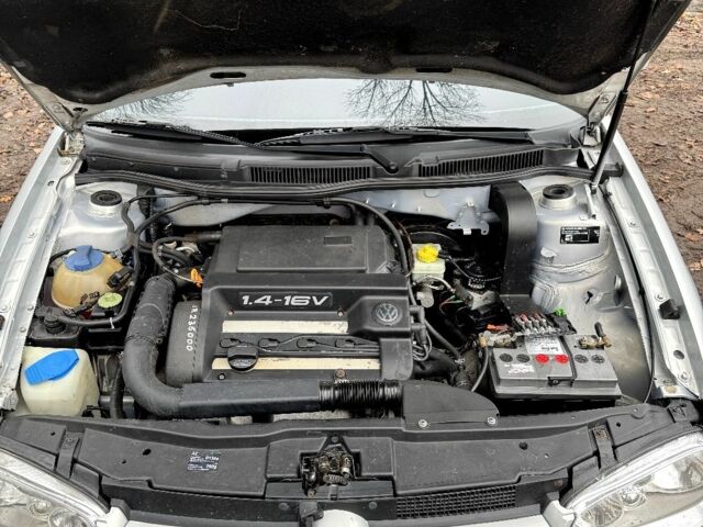 Серый Фольксваген Гольф, объемом двигателя 1.4 л и пробегом 251 тыс. км за 4500 $, фото 11 на Automoto.ua