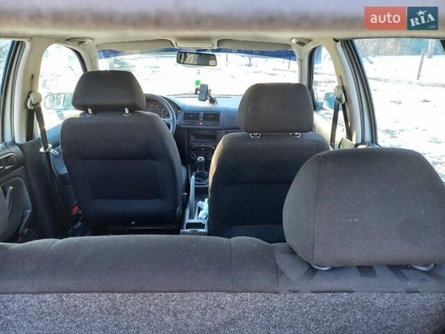 Серый Фольксваген Гольф, объемом двигателя 1.39 л и пробегом 212 тыс. км за 3350 $, фото 23 на Automoto.ua