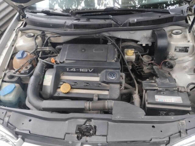 Серый Фольксваген Гольф, объемом двигателя 1.4 л и пробегом 270 тыс. км за 4200 $, фото 9 на Automoto.ua