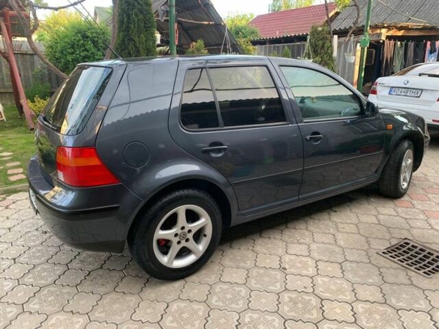 Серый Фольксваген Гольф, объемом двигателя 1.4 л и пробегом 250 тыс. км за 3300 $, фото 1 на Automoto.ua