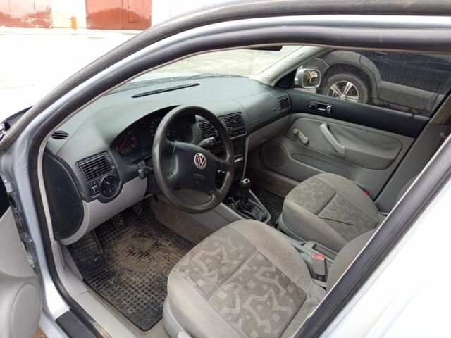 Серый Фольксваген Гольф, объемом двигателя 1.4 л и пробегом 180 тыс. км за 3555 $, фото 4 на Automoto.ua