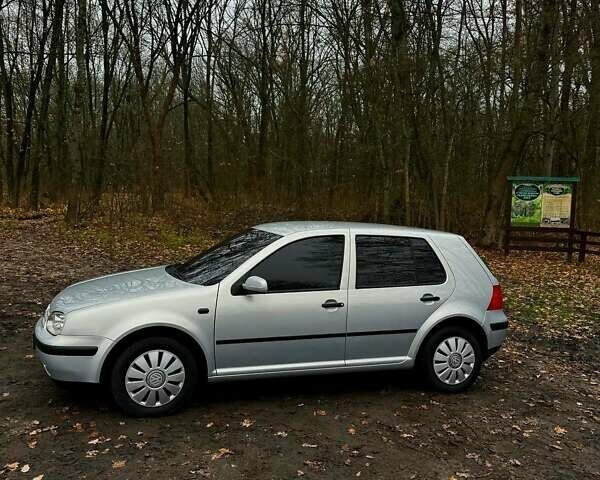 Серый Фольксваген Гольф, объемом двигателя 1.39 л и пробегом 251 тыс. км за 4500 $, фото 9 на Automoto.ua