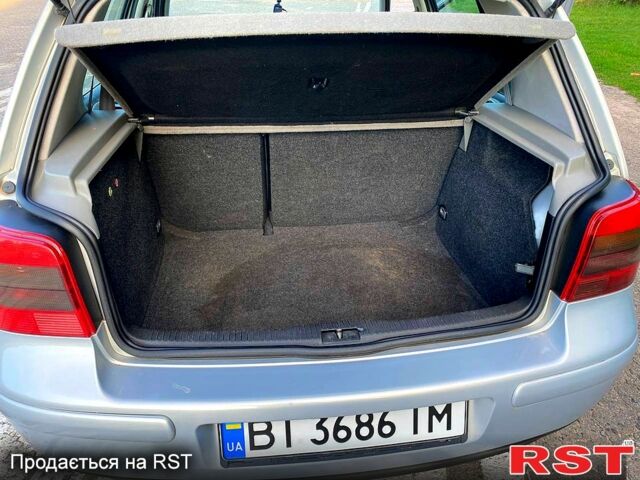 Сірий Фольксваген Гольф, об'ємом двигуна 1.8 л та пробігом 228 тис. км за 3999 $, фото 7 на Automoto.ua