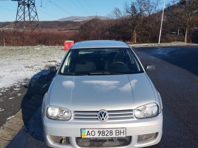 Серый Фольксваген Гольф, объемом двигателя 1.4 л и пробегом 260 тыс. км за 2500 $, фото 2 на Automoto.ua