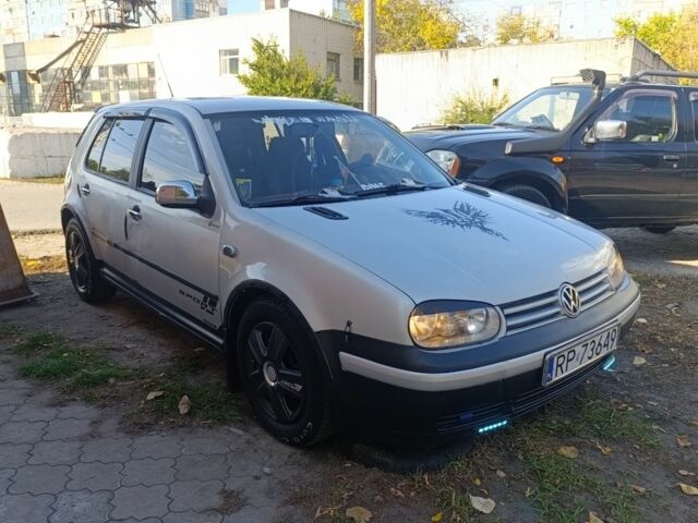 Сірий Фольксваген Гольф, об'ємом двигуна 1.6 л та пробігом 100 тис. км за 1550 $, фото 13 на Automoto.ua