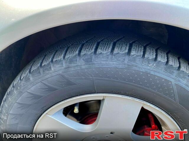 Сірий Фольксваген Гольф, об'ємом двигуна 1.8 л та пробігом 228 тис. км за 3999 $, фото 4 на Automoto.ua