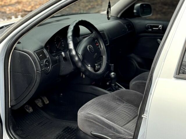 Серый Фольксваген Гольф, объемом двигателя 1.4 л и пробегом 251 тыс. км за 4500 $, фото 8 на Automoto.ua