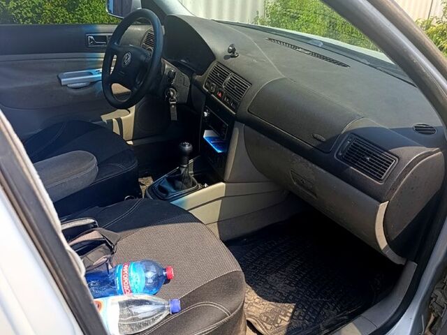 Серый Фольксваген Гольф, объемом двигателя 1.4 л и пробегом 150 тыс. км за 3500 $, фото 3 на Automoto.ua