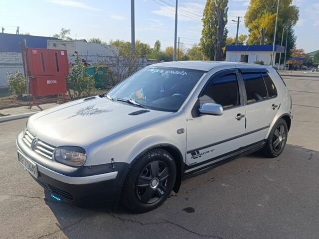 Сірий Фольксваген Гольф, об'ємом двигуна 1.6 л та пробігом 100 тис. км за 1550 $, фото 9 на Automoto.ua