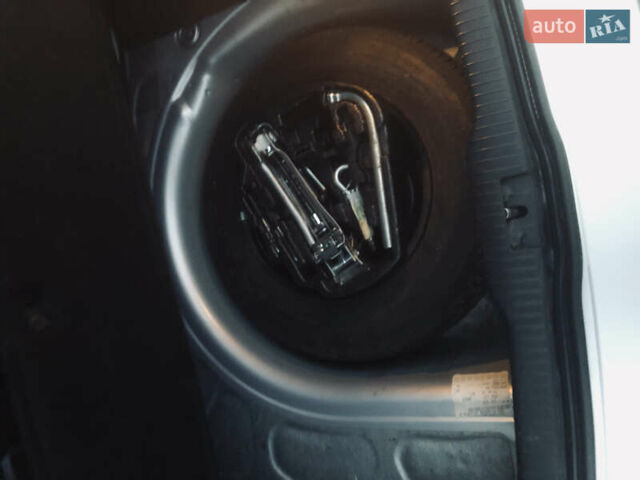 Серый Фольксваген Гольф, объемом двигателя 1.6 л и пробегом 206 тыс. км за 3999 $, фото 20 на Automoto.ua