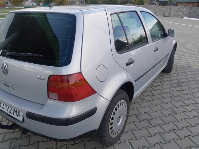 Серый Фольксваген Гольф, объемом двигателя 1.9 л и пробегом 380 тыс. км за 3800 $, фото 2 на Automoto.ua