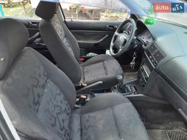 Серый Фольксваген Гольф, объемом двигателя 1.39 л и пробегом 212 тыс. км за 3350 $, фото 21 на Automoto.ua