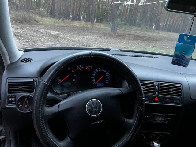 Серый Фольксваген Гольф, объемом двигателя 1.6 л и пробегом 29 тыс. км за 3200 $, фото 10 на Automoto.ua