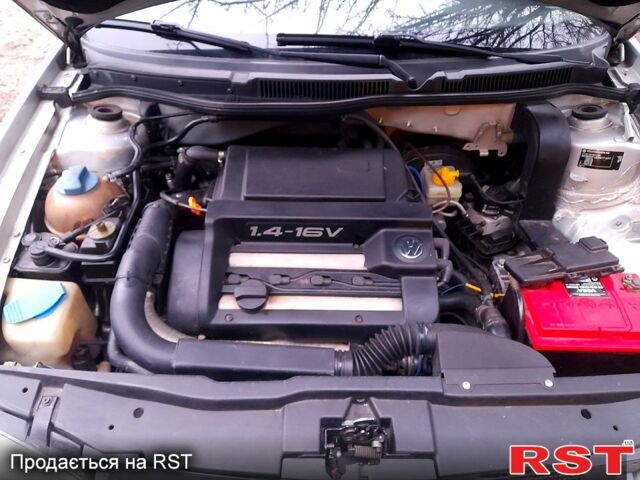 Сірий Фольксваген Гольф, об'ємом двигуна 1.4 л та пробігом 263 тис. км за 3500 $, фото 1 на Automoto.ua