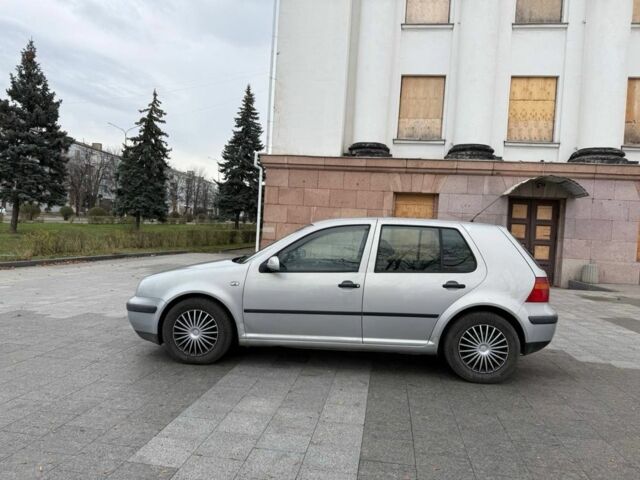 Серый Фольксваген Гольф, объемом двигателя 0 л и пробегом 300 тыс. км за 2126 $, фото 1 на Automoto.ua