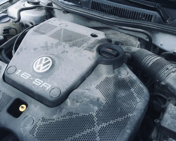 Серый Фольксваген Гольф, объемом двигателя 1.6 л и пробегом 206 тыс. км за 3999 $, фото 23 на Automoto.ua