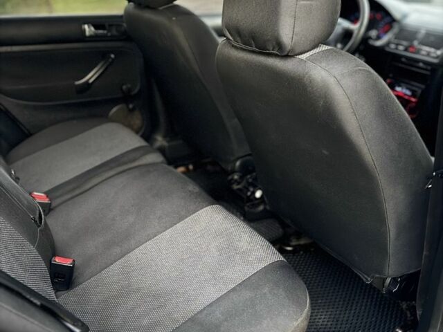 Сірий Фольксваген Гольф, об'ємом двигуна 1.4 л та пробігом 350 тис. км за 2300 $, фото 9 на Automoto.ua