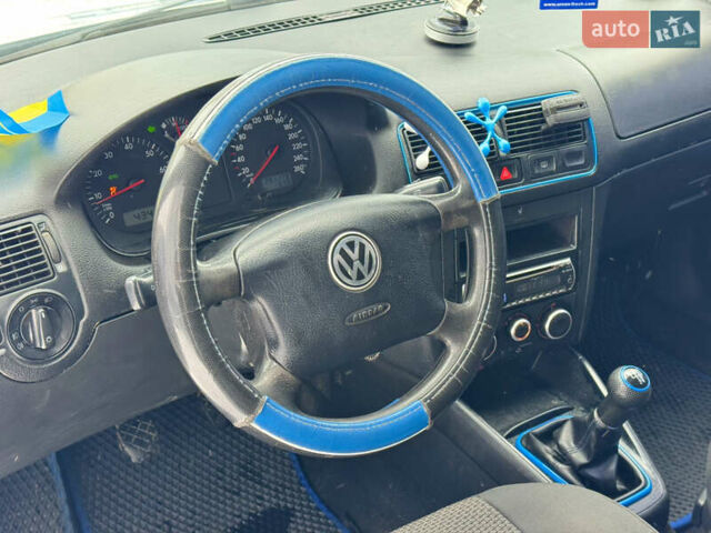 Сірий Фольксваген Гольф, об'ємом двигуна 1.6 л та пробігом 291 тис. км за 3499 $, фото 26 на Automoto.ua
