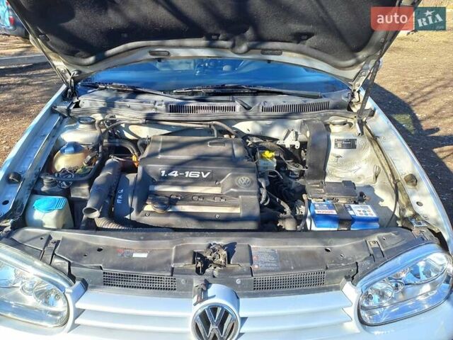 Серый Фольксваген Гольф, объемом двигателя 1.39 л и пробегом 212 тыс. км за 3350 $, фото 9 на Automoto.ua