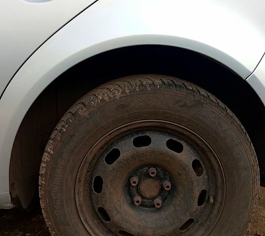 Серый Фольксваген Гольф, объемом двигателя 1.4 л и пробегом 204 тыс. км за 3500 $, фото 8 на Automoto.ua