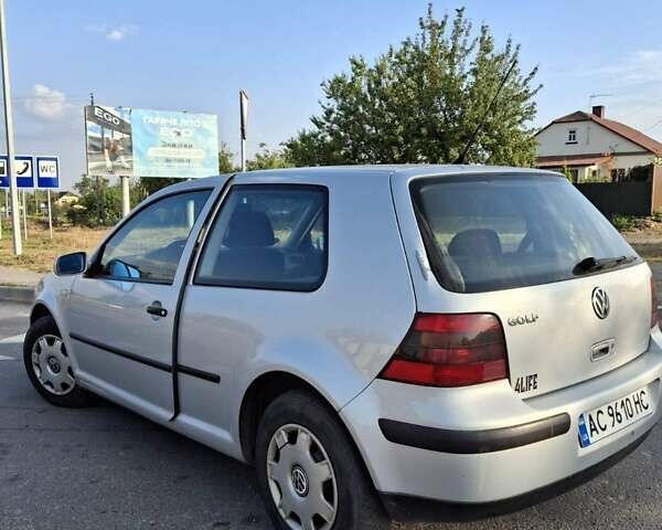 Серый Фольксваген Гольф, объемом двигателя 1.39 л и пробегом 203 тыс. км за 2450 $, фото 16 на Automoto.ua