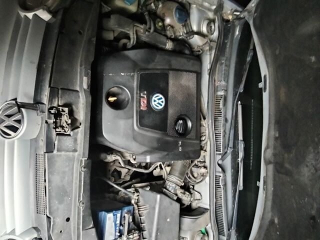 Серый Фольксваген Гольф, объемом двигателя 2 л и пробегом 420 тыс. км за 900 $, фото 1 на Automoto.ua