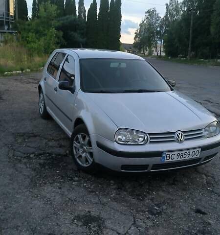 Серый Фольксваген Гольф, объемом двигателя 1.9 л и пробегом 400 тыс. км за 3800 $, фото 1 на Automoto.ua