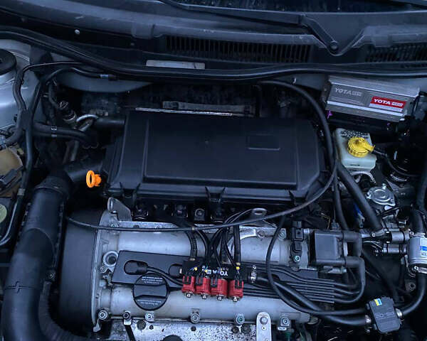 Серый Фольксваген Гольф, объемом двигателя 1.4 л и пробегом 216 тыс. км за 3450 $, фото 8 на Automoto.ua