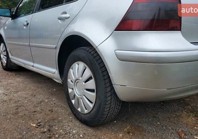 Серый Фольксваген Гольф, объемом двигателя 1.9 л и пробегом 492 тыс. км за 3600 $, фото 18 на Automoto.ua