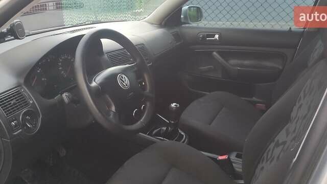 Серый Фольксваген Гольф, объемом двигателя 1.9 л и пробегом 350 тыс. км за 3350 $, фото 12 на Automoto.ua