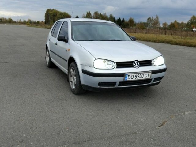 Сірий Фольксваген Гольф, об'ємом двигуна 1.6 л та пробігом 350 тис. км за 2800 $, фото 1 на Automoto.ua