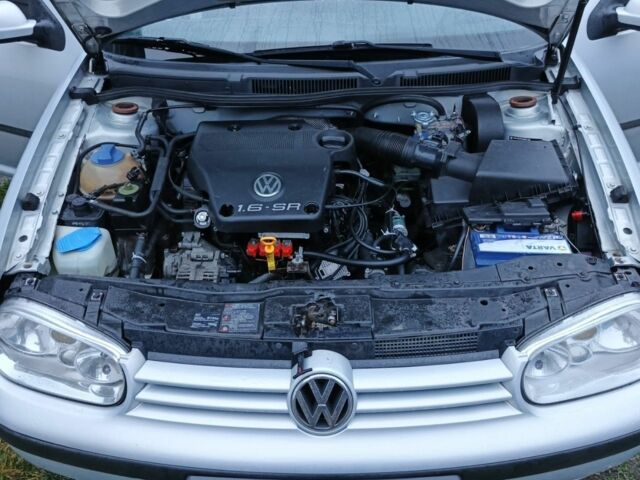 Серый Фольксваген Гольф, объемом двигателя 1.6 л и пробегом 290 тыс. км за 4500 $, фото 7 на Automoto.ua