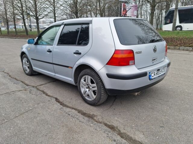 Сірий Фольксваген Гольф, об'ємом двигуна 1.6 л та пробігом 220 тис. км за 5000 $, фото 1 на Automoto.ua