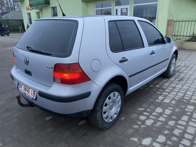 Серый Фольксваген Гольф, объемом двигателя 1.9 л и пробегом 378 тыс. км за 5200 $, фото 4 на Automoto.ua