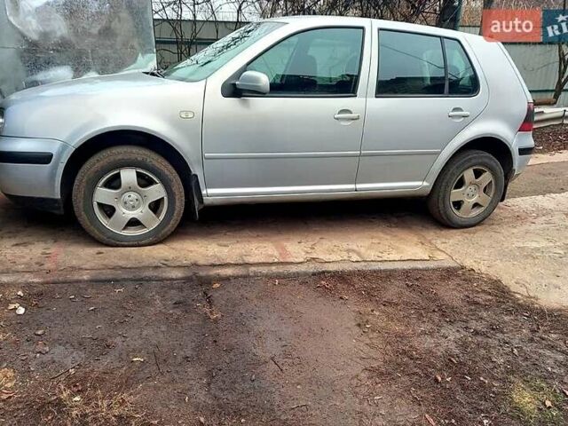 Серый Фольксваген Гольф, объемом двигателя 1.9 л и пробегом 370 тыс. км за 5200 $, фото 1 на Automoto.ua