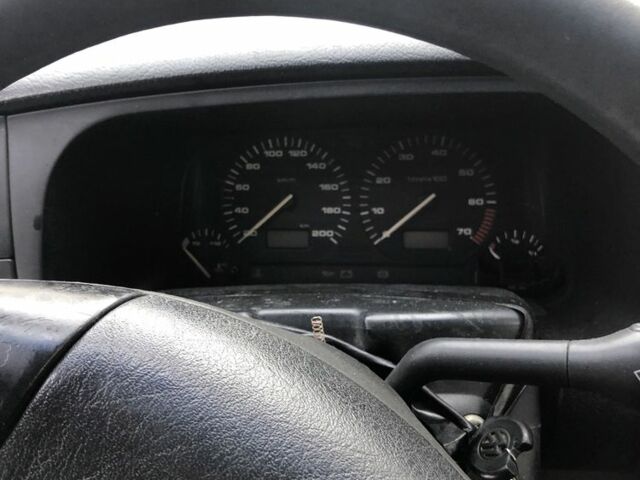 Сірий Фольксваген Гольф, об'ємом двигуна 1.6 л та пробігом 300 тис. км за 800 $, фото 6 на Automoto.ua