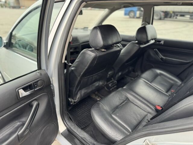 Серый Фольксваген Гольф, объемом двигателя 1.9 л и пробегом 360 тыс. км за 1850 $, фото 11 на Automoto.ua