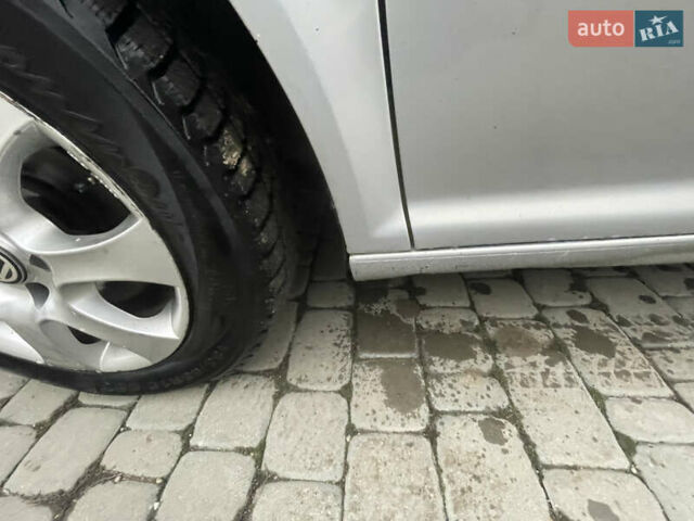 Серый Фольксваген Гольф, объемом двигателя 1.6 л и пробегом 268 тыс. км за 3750 $, фото 7 на Automoto.ua