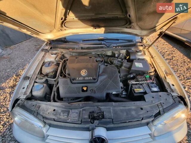 Серый Фольксваген Гольф, объемом двигателя 1.6 л и пробегом 409 тыс. км за 3500 $, фото 13 на Automoto.ua