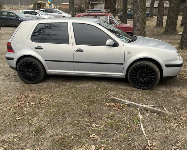 Серый Фольксваген Гольф, объемом двигателя 2 л и пробегом 160 тыс. км за 4499 $, фото 3 на Automoto.ua