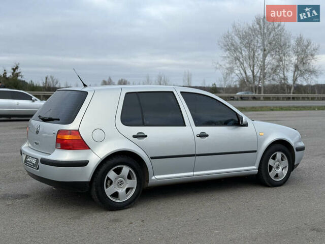 Серый Фольксваген Гольф, объемом двигателя 1.6 л и пробегом 300 тыс. км за 5200 $, фото 14 на Automoto.ua