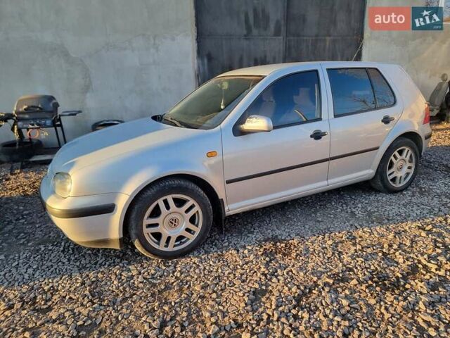 Серый Фольксваген Гольф, объемом двигателя 1.6 л и пробегом 409 тыс. км за 3500 $, фото 1 на Automoto.ua