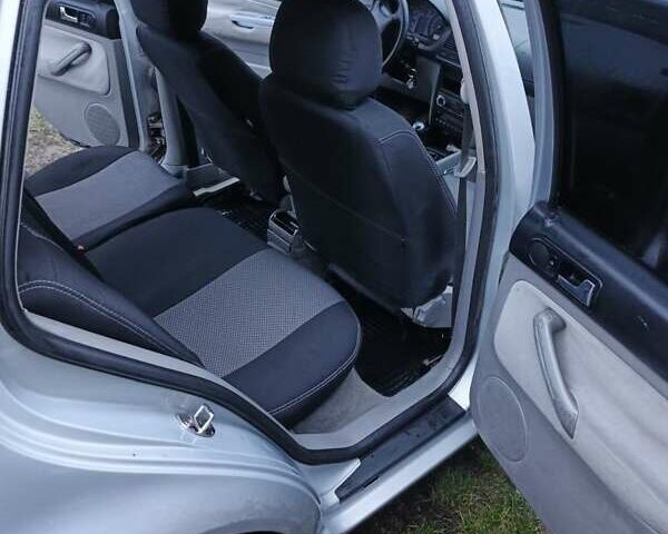 Сірий Фольксваген Гольф, об'ємом двигуна 1.6 л та пробігом 290 тис. км за 4500 $, фото 15 на Automoto.ua