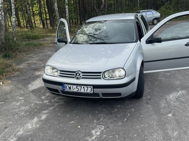 Серый Фольксваген Гольф, объемом двигателя 1.9 л и пробегом 300 тыс. км за 1799 $, фото 5 на Automoto.ua